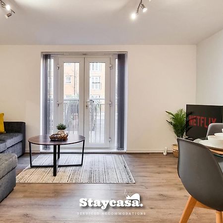 Stunning 2Bdr Super King Suite Near City Centre Манчестър Екстериор снимка